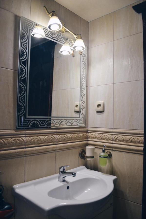 3-Room Apartments In Central City Lwów Zewnętrze zdjęcie