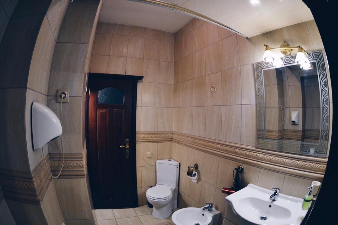 3-Room Apartments In Central City Lwów Zewnętrze zdjęcie